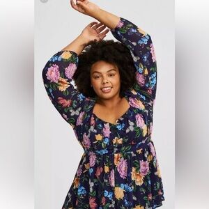 Torrid brand Blue Floral Peplum Blouse - size 00/10